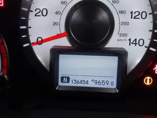 2011 Honda Pilot Touring with VIN 5FNYF4H92BB053458, listed as a IAAI auction lot 41594708 with 136,454 mi miles. Bid and sale history available at carsss.com. Image 7.