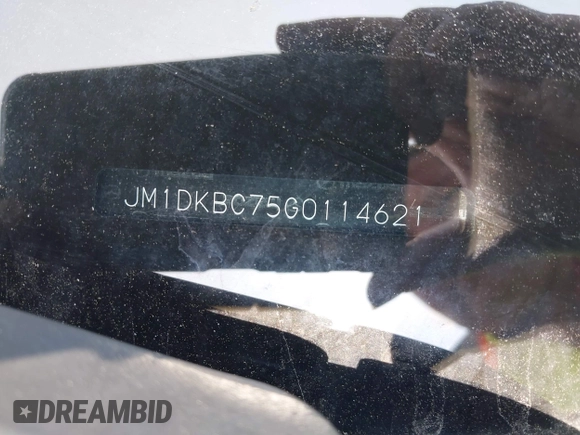 2016 Mazda CX-3 Touring z VIN JM1DKBC75G0114621, wystawiony jako IAAI lot #42389111 z przebiegiem 161 503 mil mil oraz . Historia ofert i sprzedaży dostępna na DreamBid. Obrazek 9.
