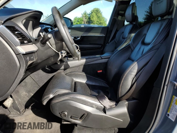 2020 Volvo XC90 Inscription with VIN YV4A221L4L1538442, listed as a Copart auction lot 56339965 with 68,897 mi miles and Salvage title. Bid and sale history available at DreamBid. Image 7.