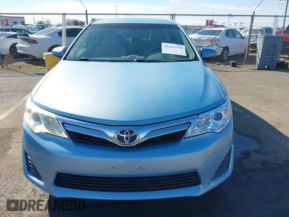 2012 Toyota Camry L z VIN 4T1BF1FK9CU575423, wystawiony jako IAAI lot #41665579 z przebiegiem 161 775 mil mil oraz . Historia ofert i sprzedaży dostępna na DreamBid. Obrazek 6.