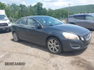2013 Volvo S60 T5 with VIN YV1612FH1D1223996, listed as a IAAI auction lot 42543911 with 164,800 mi miles and . Bid and sale history available at DreamBid. Image 1.