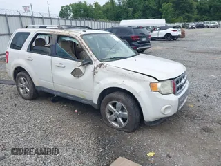 2011 Ford Escape Limited с VIN 1FMCU0EG9BKB38467, выставлен на аукционе IAAI как лот 42383927 с пробегом 271 130 миль миль и . История ставок и продаж доступна на DreamBid. Изображение 1.