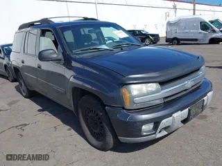 2003 Chevrolet TrailBlazer EXT LT with VIN 1GNET16SX36177627, listed as a IAAI auction lot 41879042 with 239,837 mi miles. Bid and sale history available at carsss.com. Image 1.