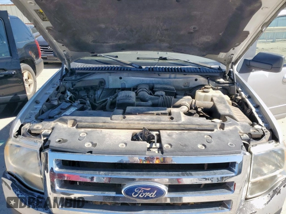 2012 Ford Expedition XLT z VIN 1FMJU1H5XCEF12740, wystawiony jako Copart lot #56741365 z przebiegiem 174 650 mil mil oraz Czysty tytuł • Clean title. Historia ofert i sprzedaży dostępna na DreamBid. Obrazek 12.