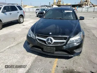 2015 Mercedes-Benz E 400 with VIN WDDKJ6FB1FF300725, listed as a Copart auction lot 63770125 with 41,009 mi miles and Salvage title. Bid and sale history available at DreamBid. Image 13.