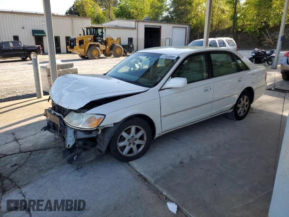 2000 Toyota Avalon XL with VIN 4T1BF28B6YU093177, listed as a Copart auction lot 51853895 with 189,631 mi miles and Salvage Title. Bid and sale history available at DreamBid. Image 1.