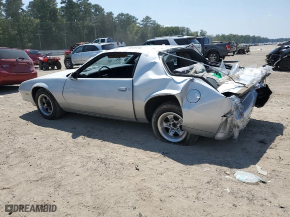 1986 Chevrolet Camaro Z28 Sport with VIN 1G1FP87H8GL201596, listed as a Copart auction lot 68368724 with 45,983 mi miles and Salvage Title. Bid and sale history available at carsss.com. Image 2.