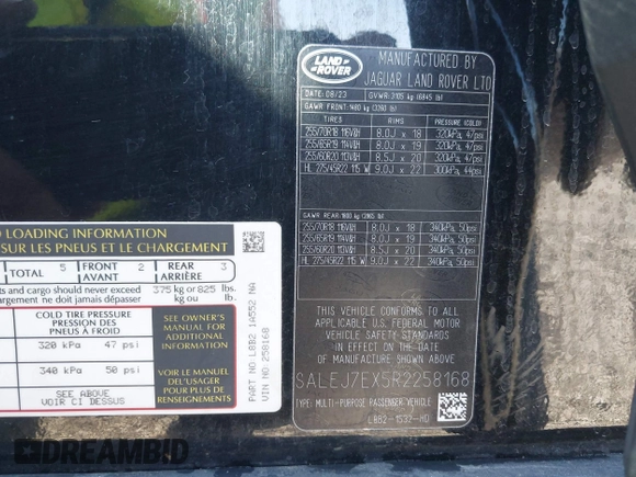 2024 Land Rover Defender S with VIN SALEJ7EX5R2258168, listed as a IAAI auction lot 42837323 with 28,495 mi miles and . Bid and sale history available at DreamBid. Image 9.