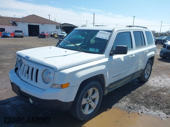 2014 Jeep Patriot Latitude with VIN 1C4NJPFA8ED550221, listed as a IAAI auction lot 41919419 with 185,386 mi miles and . Bid and sale history available at carsss.com. Image 17.