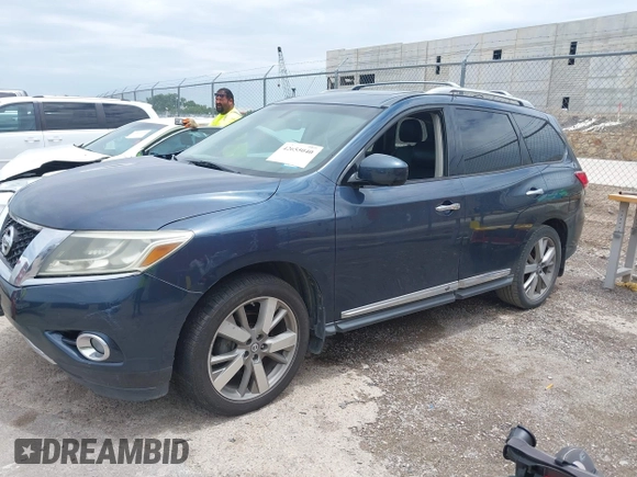 2014 Nissan Pathfinder S with VIN 5N1AR2MM8EC626657, listed as a IAAI auction lot 42655040 with 151,352 mi miles and . Bid and sale history available at DreamBid. Image 2.