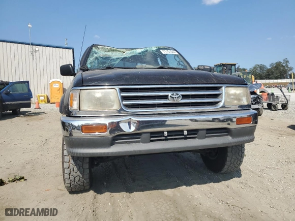 1996 Toyota T100 DX with VIN JT4UN22D4T0025356, listed as a Copart auction lot 71151044 with 199,903 mi miles and Salvage Title. Bid and sale history available at carsss.com. Image 5.
