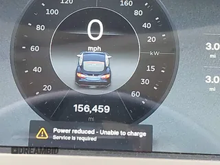 2014 Tesla Model S 60 с VIN 5YJSA1H16EFP32246, выставлен на аукционе IAAI как лот 42611659 с пробегом 156 459 миль миль и . История ставок и продаж доступна на DreamBid. Изображение 16.