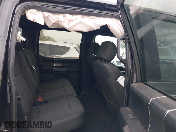 2020 Ford F-150 XL z VIN 1FTEW1CP7LKE86737, wystawiony jako IAAI lot #41895511 z przebiegiem 64 318 mil mil oraz . Historia ofert i sprzedaży dostępna na DreamBid. Obrazek 8.