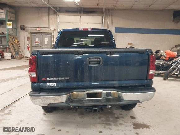 2007 Chevrolet Silverado 1500 Classic LT3 with VIN 2GCEK19B371109903, listed as a IAAI auction lot 41194860 with 184,284 mi miles. Bid and sale history available at carsss.com. Image 15.