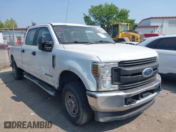 2019 Ford F-350 Platinum with VIN 1FT7W3BT4KED68113, listed as a IAAI auction lot 42420899 with 240,939 mi miles and . Bid and sale history available at DreamBid. Image 1.