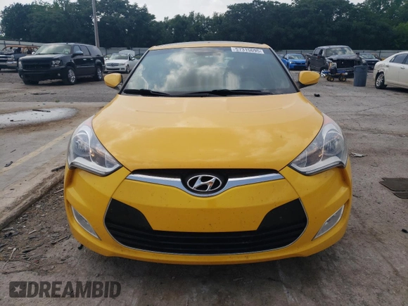 2016 Hyundai Veloster z VIN KMHTC6AD8GU278670, wystawiony jako Copart lot #57315695 z przebiegiem 89 496 mil mil oraz Szkoda całkowita • Salvage title. Historia ofert i sprzedaży dostępna na DreamBid. Obrazek 5.
