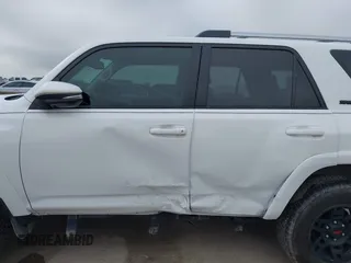 2023 Toyota 4Runner SR5 Premium z VIN JTEFU5JR4P5280720, wystawiony jako IAAI lot #42485671 z przebiegiem 38 785 mil mil oraz . Historia ofert i sprzedaży dostępna na DreamBid. Obrazek 20.