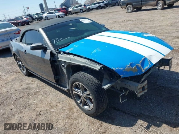2014 Ford Mustang V6 with VIN 1ZVBP8EM2E5293227, listed as a IAAI auction lot 41987919 with 70,871 mi miles. Bid and sale history available at carsss.com. Image 1.