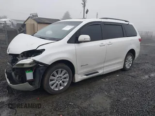 2016 Toyota Sienna XLE z VIN 5TDYK3DC6GS706142, wystawiony jako IAAI lot #41037224 z przebiegiem 162 364 mil mil oraz . Historia ofert i sprzedaży dostępna na DreamBid. Obrazek 2.