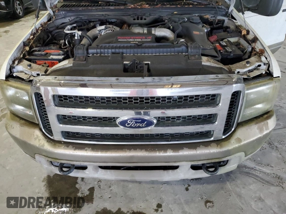 2003 Ford Excursion Eddie Bauer with VIN 1FMSU45P23EC07826, listed as a Copart auction lot 83909884 with 261,656 mi miles and Clean title. Bid and sale history available at DreamBid. Image 12.
