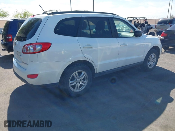 2010 Hyundai Santa Fe GLS z VIN 5NMSG3AB6AH339417, wystawiony jako IAAI lot #42022856 z przebiegiem 166 850 mil mil oraz . Historia ofert i sprzedaży dostępna na DreamBid. Obrazek 4.