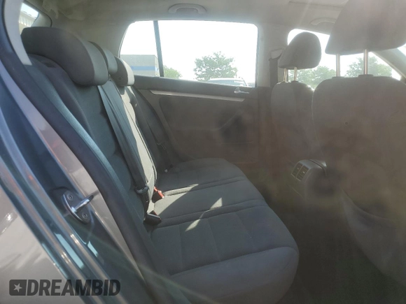 2008 Volkswagen Rabbit S с VIN WVWDA71K08W096082, выставлен на аукционе Copart как лот 62637505 с пробегом 149 410 миль миль и Списание • Salvage title. История ставок и продаж доступна на DreamBid. Изображение 10.