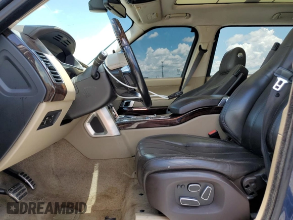 2014 Land Rover Range Rover Supercharged with VIN SALGS3TF4EA185528, listed as a Copart auction lot 61385675 with 83,334 mi miles and Salvage title. Bid and sale history available at DreamBid. Image 7.