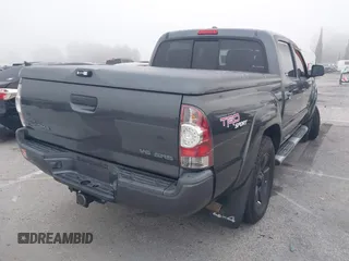 2009 Toyota Tacoma z VIN 5TELU42N39Z610375, wystawiony jako IAAI lot #41671324 z przebiegiem 170 320 mil mil oraz . Historia ofert i sprzedaży dostępna na DreamBid. Obrazek 4.