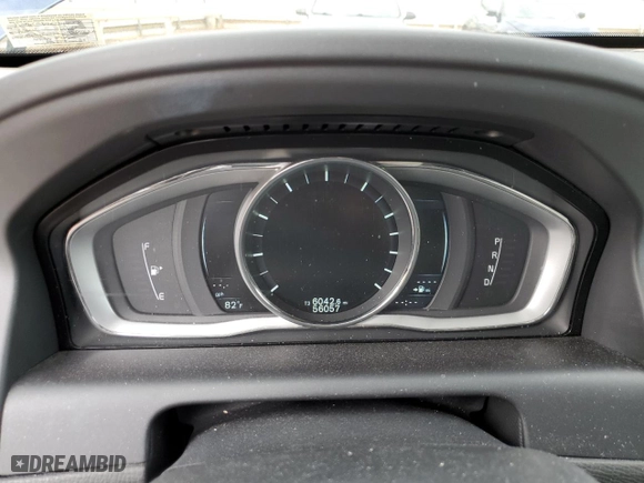 2015 Volvo XC60 T6 Platinum with VIN YV4902RV1F2718054, listed as a Copart auction lot 51828315 with 56,057 mi miles and Clean Title. Bid and sale history available at carsss.com. Image 9.