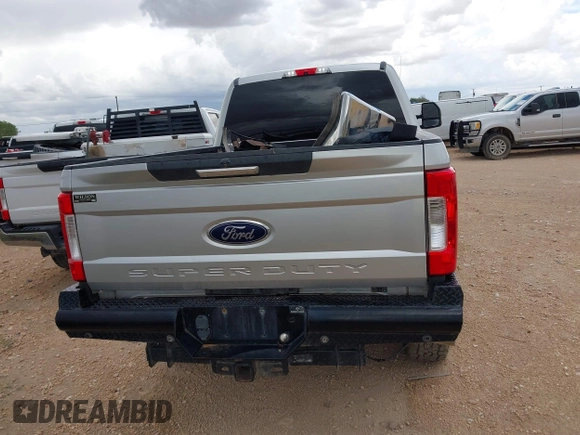 2019 Ford F-250 XL with VIN 1FT7W2BT9KEG02613, listed as a IAAI auction lot 42594640 with 167,453 mi miles and . Bid and sale history available at DreamBid. Image 15.