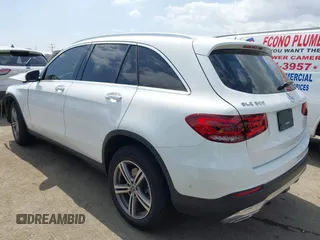 2022 Mercedes-Benz GLC with VIN W1N0G8DB0NV344579, listed as a IAAI auction lot 41915425 with 30,483 mi miles. Bid and sale history available at carsss.com. Image 3.