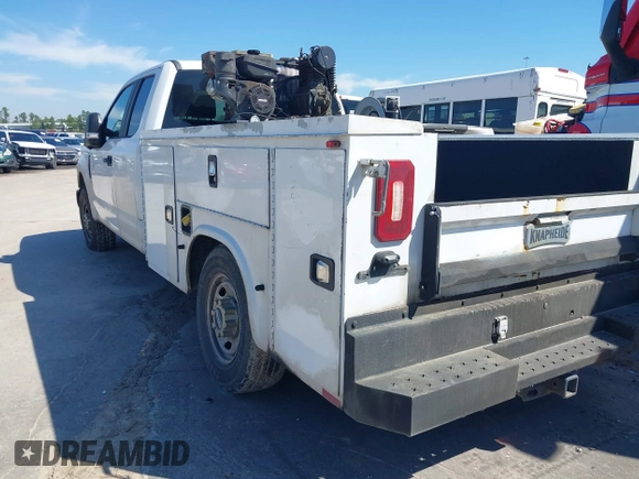 2018 Ford F-250 XL with VIN 1FT7X2A62JEC26554, listed as a IAAI auction lot 41603638 with 131,469 mi miles and . Bid and sale history available at DreamBid. Image 3.