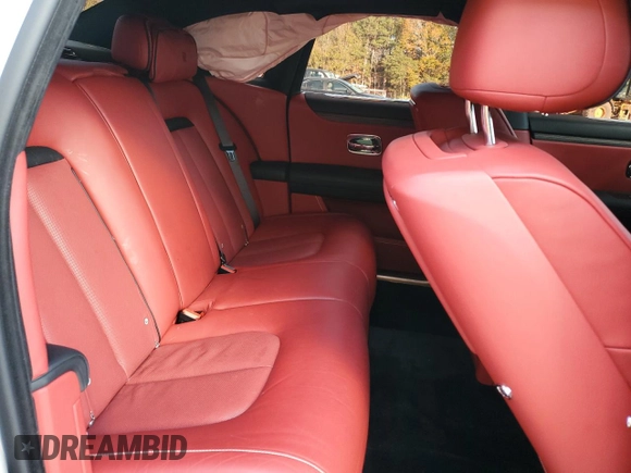 2021 Rolls-Royce Ghost z VIN SCATV0C09MU204490, wystawiony jako Copart lot #81747624 z przebiegiem Nie podano mil oraz Szkody całkowita. Historia ofert i sprzedaży dostępna na DreamBid. Obrazek 10.