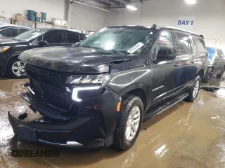 2023 Chevrolet Suburban LT z VIN 1GNSKCKD9PR264089, wystawiony jako Copart lot #85524484 z przebiegiem 40 687 mil mil oraz Szkoda całkowita • Salvage title. Historia ofert i sprzedaży dostępna na DreamBid. Obrazek 1.