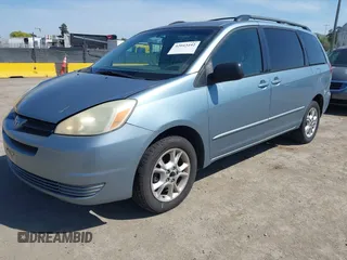 2005 Toyota Sienna LE with VIN 5TDBA23CX5S046446, listed as a IAAI auction lot 42043442 with 227,101 mi miles. Bid and sale history available at carsss.com. Image 2.