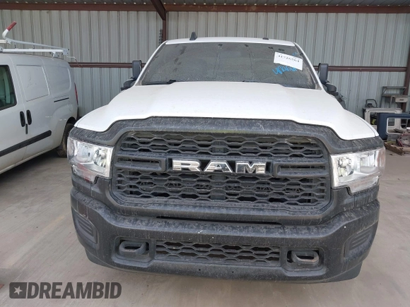 2022 Ram 2500 Tradesman with VIN 3C6UR4HJ8NG200503, listed as a IAAI auction lot 41726564 with 157,884 mi miles and . Bid and sale history available at DreamBid. Image 12.