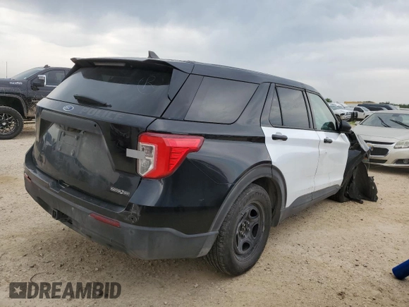 2022 Ford Police Interceptor Utility z VIN 1FM5K8AB1NGC24306, wystawiony jako Copart lot #54846355 z przebiegiem Nie podano mil oraz Szkody całkowita. Historia ofert i sprzedaży dostępna na DreamBid. Obrazek 3.