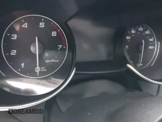 2019 Alfa Romeo Giulia Ti z VIN ZARFANBN8K7601203, wystawiony jako IAAI lot #41206418 z przebiegiem 4 000 mil mil oraz . Historia ofert i sprzedaży dostępna na DreamBid. Obrazek 7.