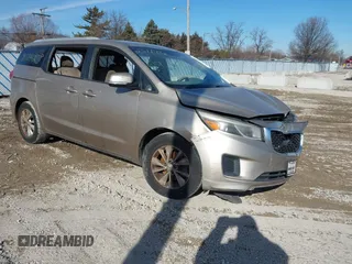 2015 Kia Sedona LX with VIN KNDMB5C15F6033787, listed as a IAAI auction lot 41534224 with 117,410 mi miles. Bid and sale history available at carsss.com. Image 1.