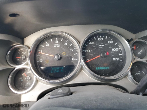 2008 Chevrolet Silverado 1500 Work Truck with VIN 1GCEC19C68Z225949, listed as a Copart auction lot 82790034 with 311,542 mi miles and Salvage Title. Bid and sale history available at carsss.com. Image 9.