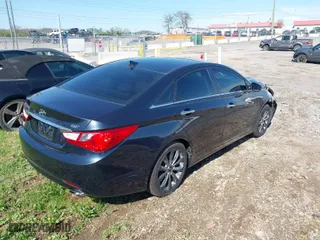 2012 Hyundai Sonata 2.0T SE with VIN 5NPEC4AB9CH365062, listed as a IAAI auction lot 41962372 with 132,232 mi miles. Bid and sale history available at carsss.com. Image 4.