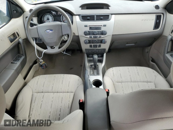 2008 Ford Focus SE z VIN 1FAHP35N18W246817, wystawiony jako Copart lot #68275004 z przebiegiem 261 765 mil mil oraz Czysty tytuł • Clean title. Historia ofert i sprzedaży dostępna na DreamBid. Obrazek 8.