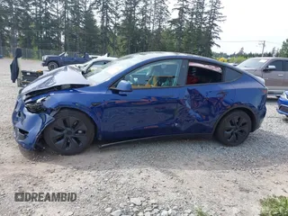 2024 Tesla Model Y Long Range z VIN 7SAYGDEEXRF128967, wystawiony jako IAAI lot #42216304 z przebiegiem 17 193 mil mil oraz . Historia ofert i sprzedaży dostępna na DreamBid. Obrazek 15.