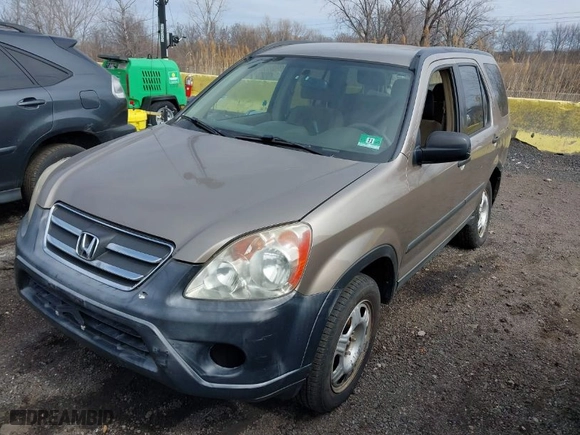 2005 Honda CR-V LX with VIN SHSRD78595U336462, listed as a IAAI auction lot 41790723 with 201,692 mi miles. Bid and sale history available at carsss.com. Image 2.