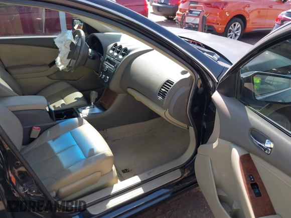 2008 Nissan Altima 2.5 SL with VIN 1N4AL21E48N539369, listed as a IAAI auction lot 42021194 with 1 mi miles. Bid and sale history available at carsss.com. Image 5.