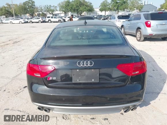 2013 Audi S5 Premium Plus z VIN WAUCGAFR6DA023803, wystawiony jako IAAI lot #42036505 z przebiegiem 140 079 mil mil oraz . Historia ofert i sprzedaży dostępna na DreamBid. Obrazek 16.