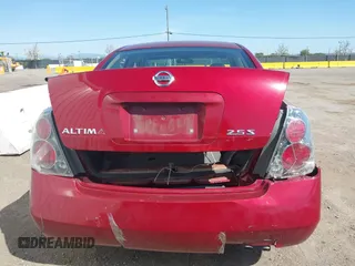 2005 Nissan Altima 2.5 S with VIN 1N4AL11D55N922251, listed as a IAAI auction lot 41964617 with 155,222 mi miles. Bid and sale history available at carsss.com. Image 16.