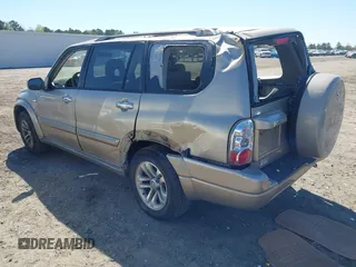 2005 Suzuki XL7 LX с VIN JS3TY92V654101175, выставлен на аукционе IAAI как лот 41877926 с пробегом 197 899 миль миль и . История ставок и продаж доступна на DreamBid. Изображение 3.