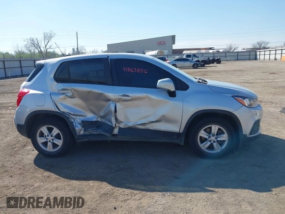 2021 Chevrolet Trax LS with VIN KL7CJKSB1MB308984, listed as a IAAI auction lot 41863856 with 46,121 mi miles. Bid and sale history available at carsss.com. Image 13.