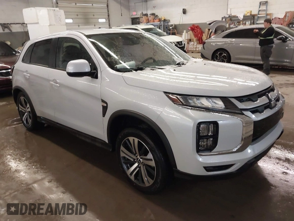 2023 Mitsubishi Outlander ES z VIN JA4ARUAU3PU016211, wystawiony jako IAAI lot #41554954 z przebiegiem 10 778 mil mil oraz . Historia ofert i sprzedaży dostępna na DreamBid. Obrazek 1.